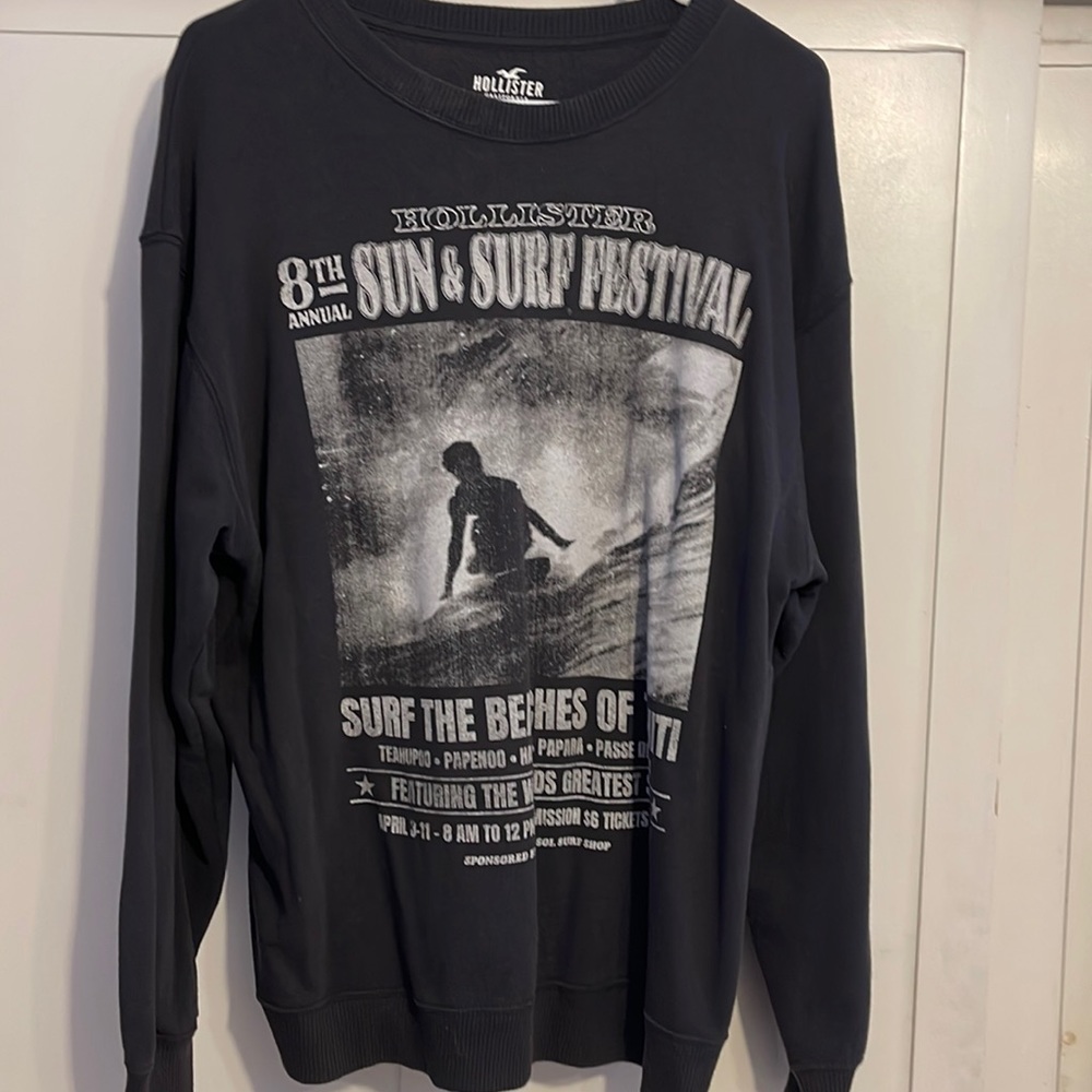 Hollister Sweatshirt
